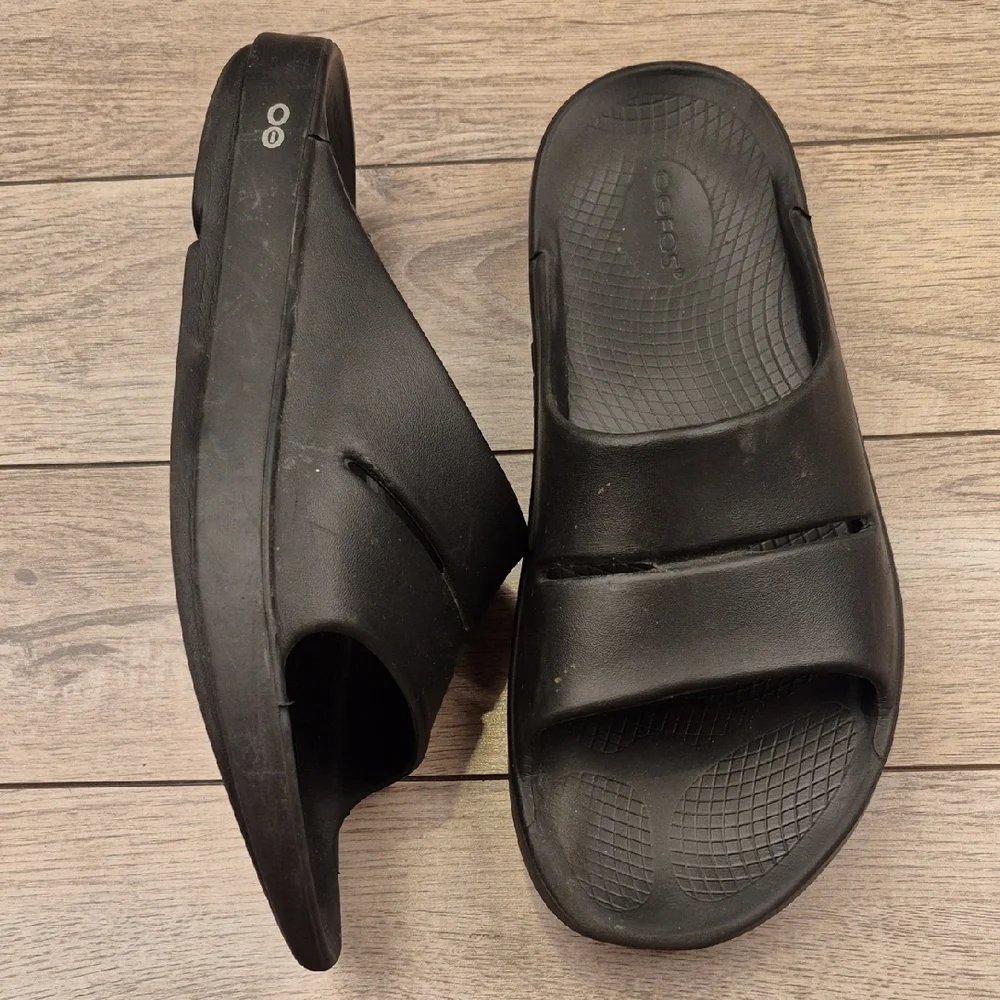 OOFOS Ooahh Black‎ Slip On Rubber Mens Sz 10 Slide Sandals Shoes Unisex
